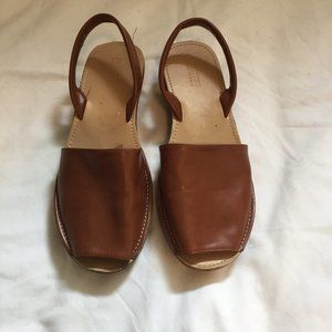 Kenneth Cole REACTION Peep Toe Slip On Sandal Wedges Terracotta Brown Size 11
